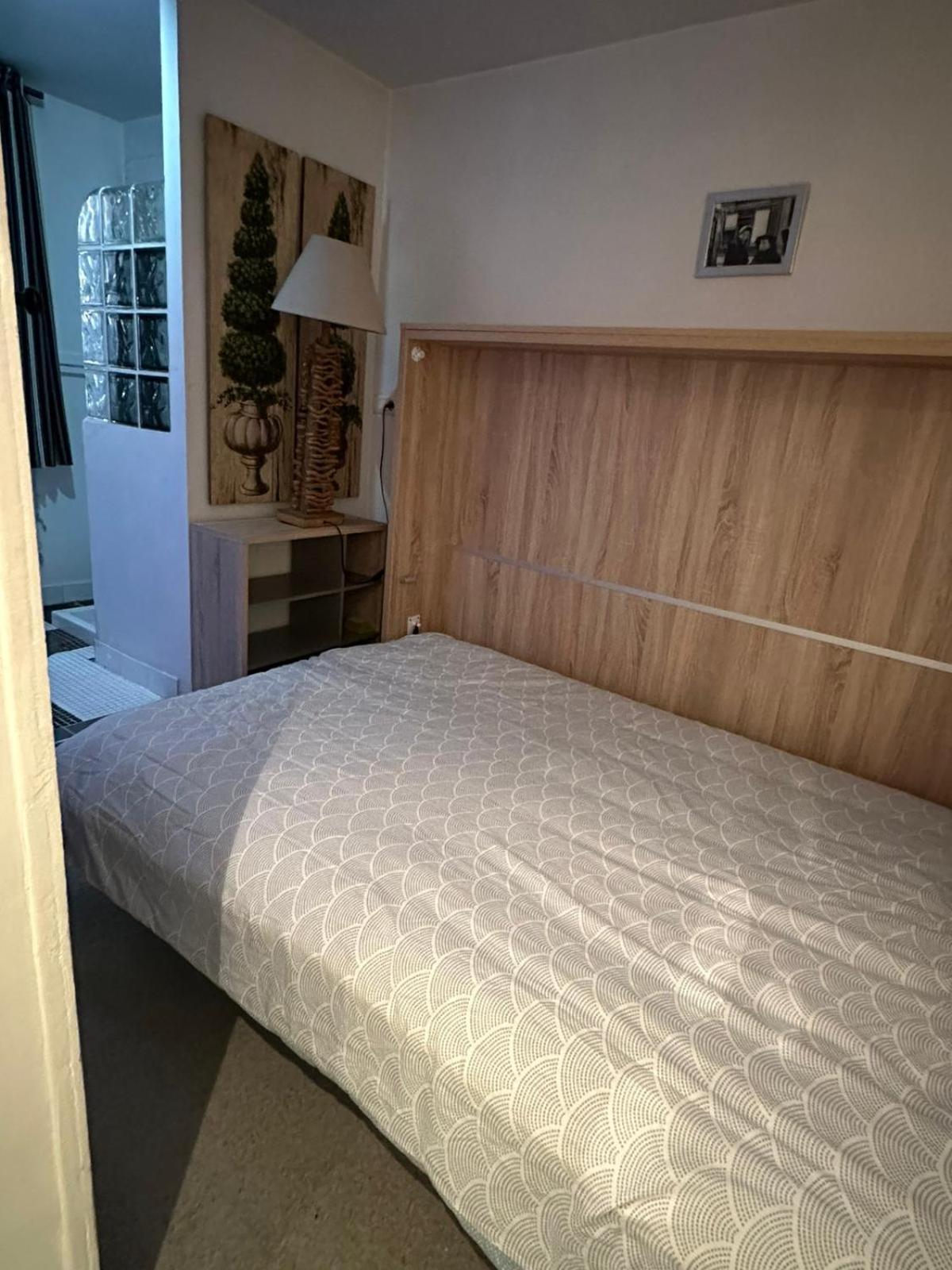 à 10 Mn à Pied De Montmartre Appartement *