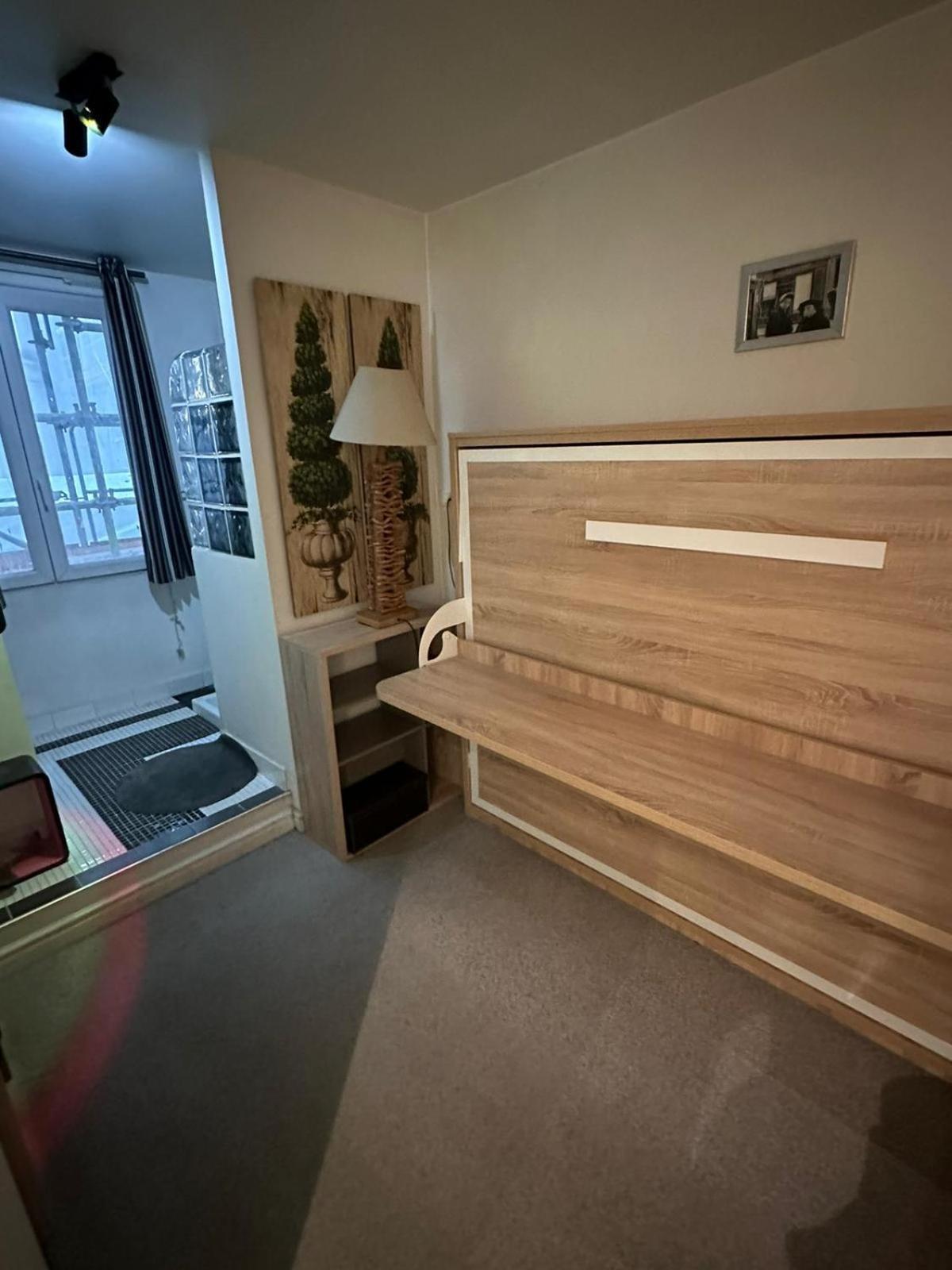 Appartement à 10 Mn à Pied De Montmartre *